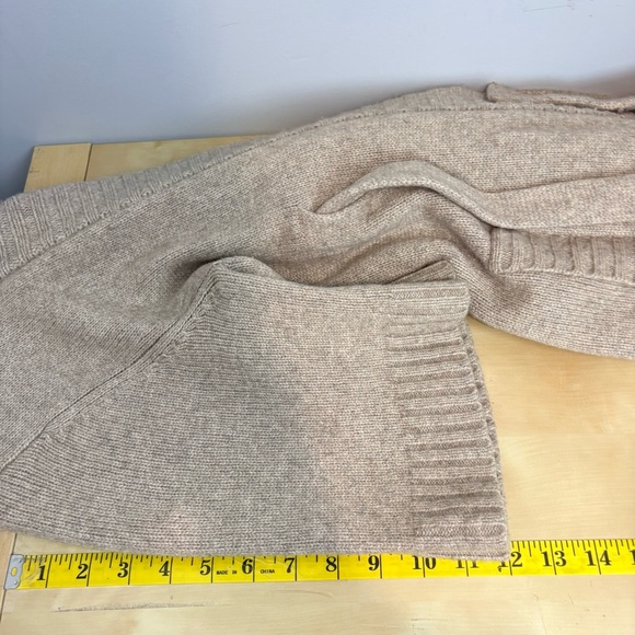 Banana Republic Lambswool Cashmere Blend Belted Cardigan - Picture 11 of 11